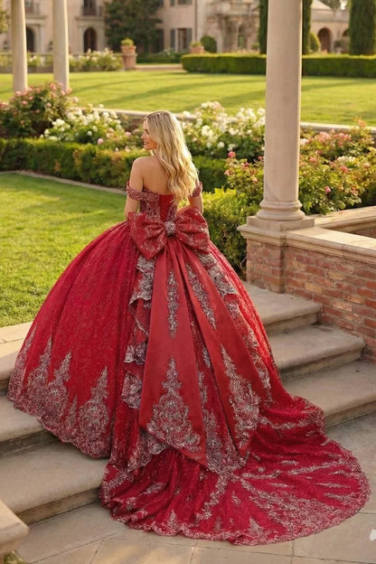 Carolina Luxurious Ball Gown Sweetheart Quinceañera Dress With Embroidery and Bow in Red - product view