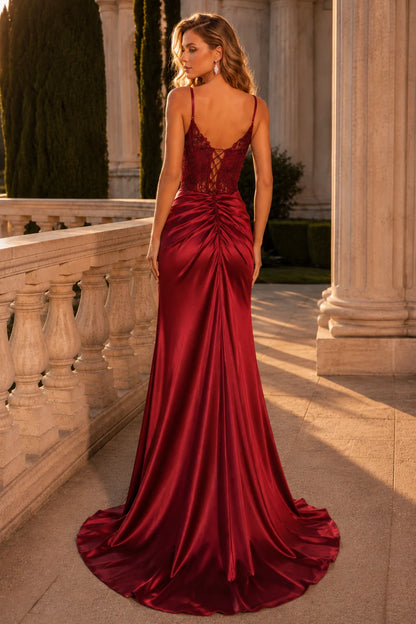 Heldelle Sweetheart Fitted Gown with Slit Prom Dress in Emerald Green prom gown, back view
